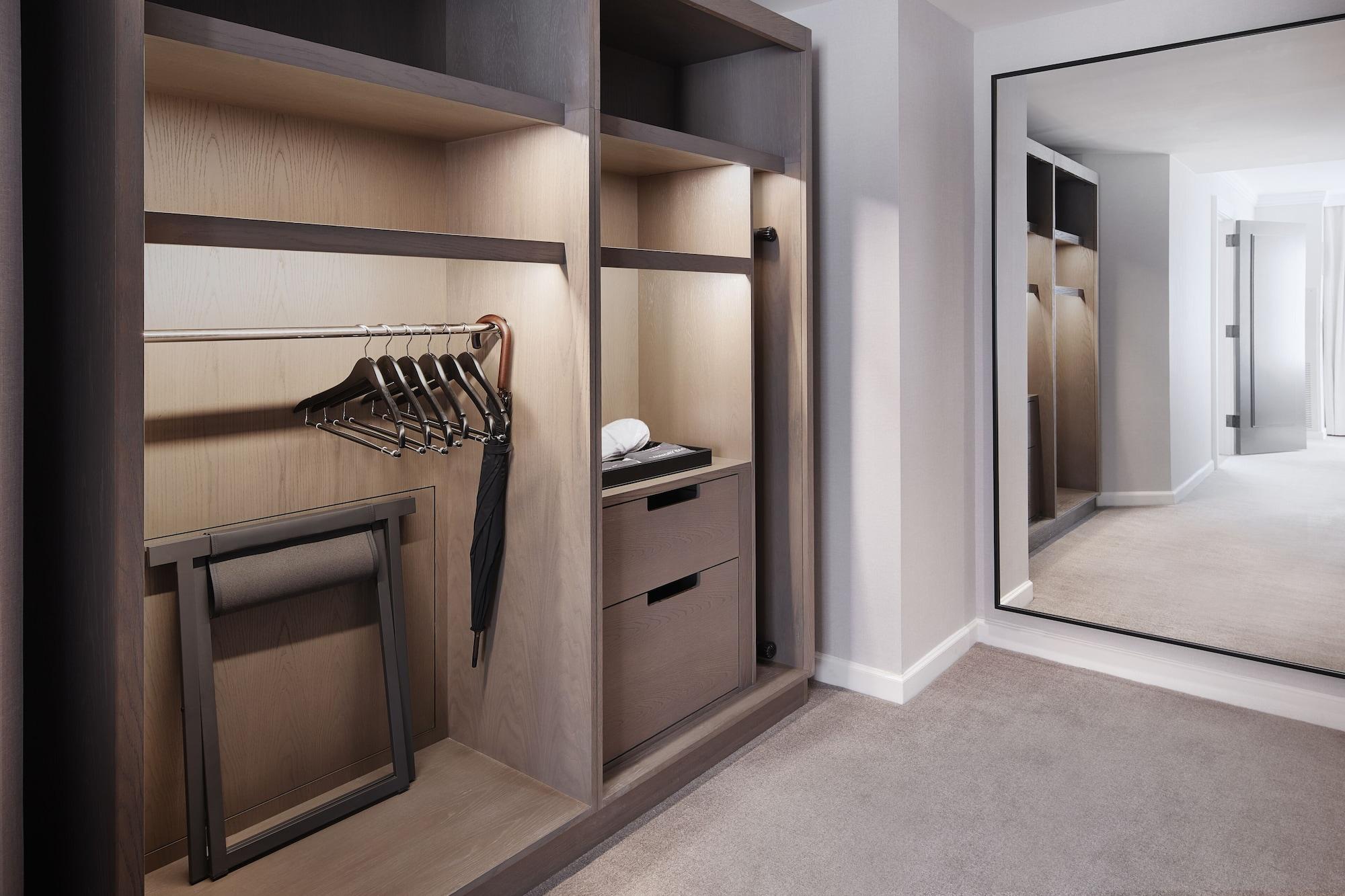 The Luxury Collection Hotel, Manhattan Midtown Hotel