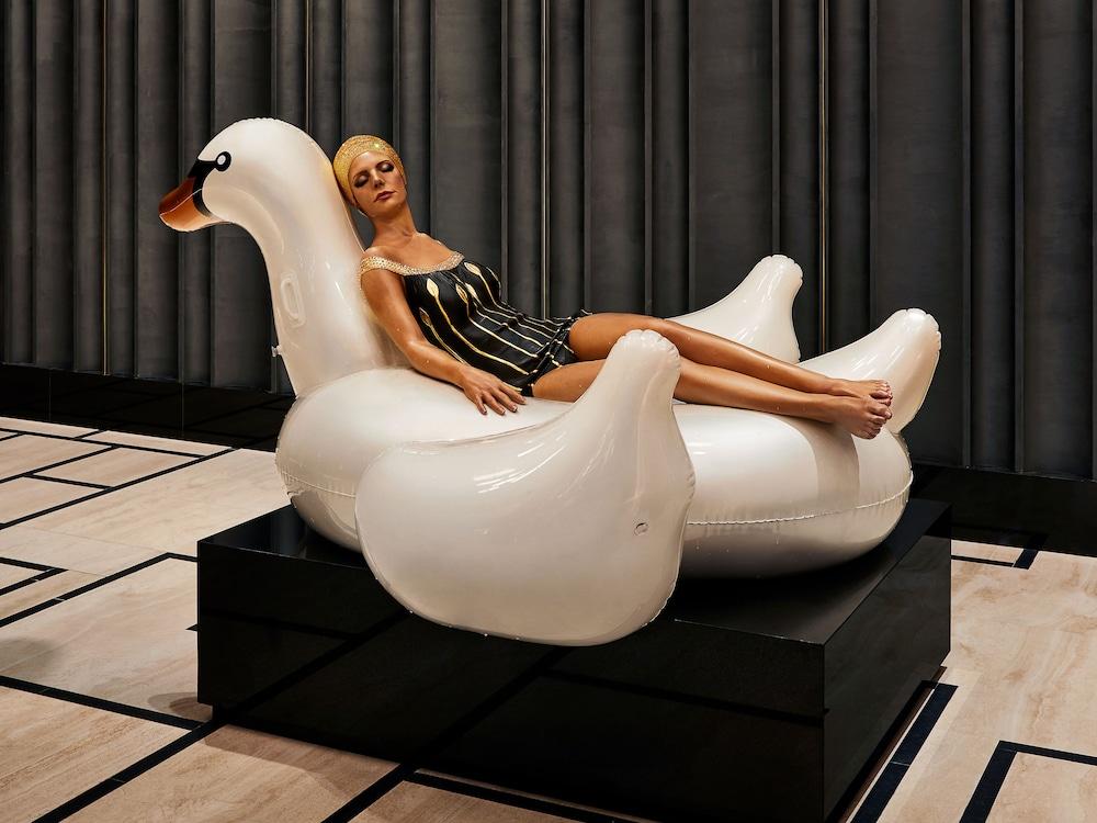 The Luxury Collection Hotel, Manhattan Midtown Hotel